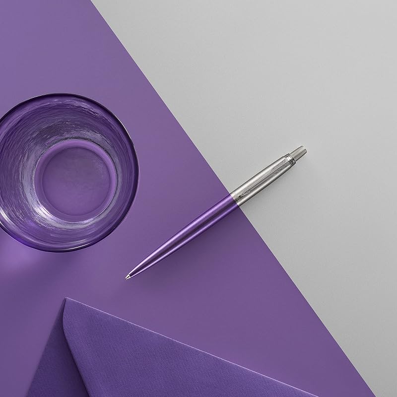 Caneta esferográfica Jotter | violata (Victoria Violet) | Pena média com recarga de tinta azul | na caixa de presente