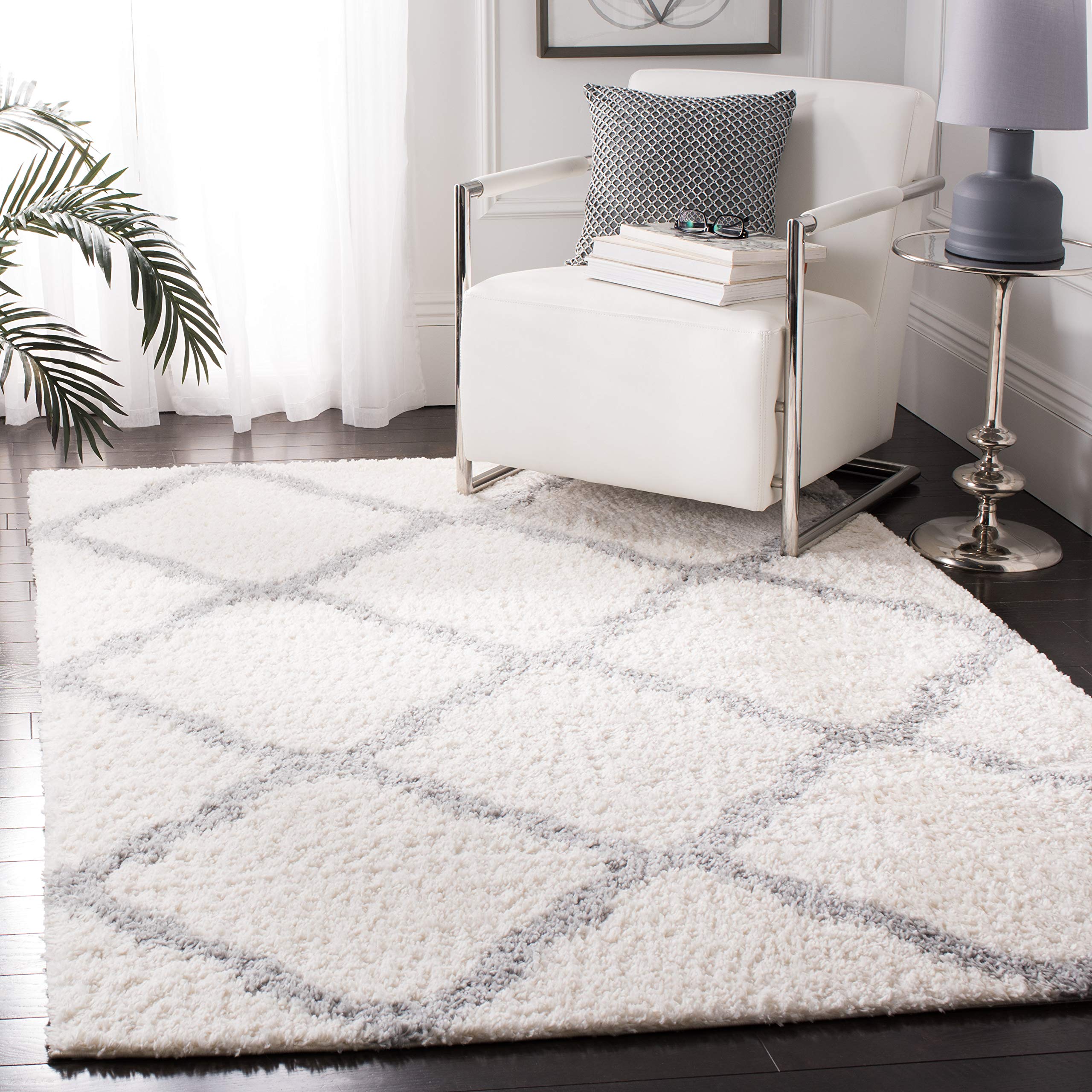 Safavieh Shaggy Indoor Woven Rectangle Area Rug, Parma Shag Collection, PMA521, in Cream/Grey, 91 x 152 cm for Living Room, Bedroom or Any Indoor Space
