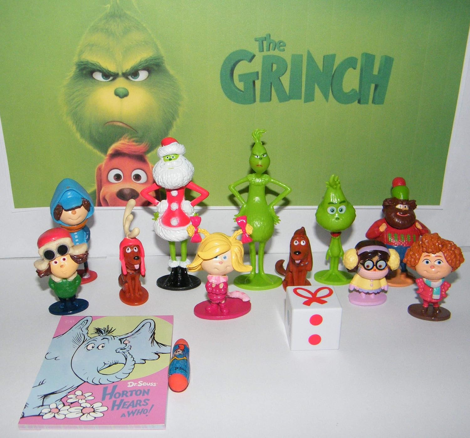 grinch figurine set