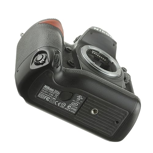 Nikon D2Xs Digital SLR Camera in Kenya Whizz DSLR Cameras - Main Image