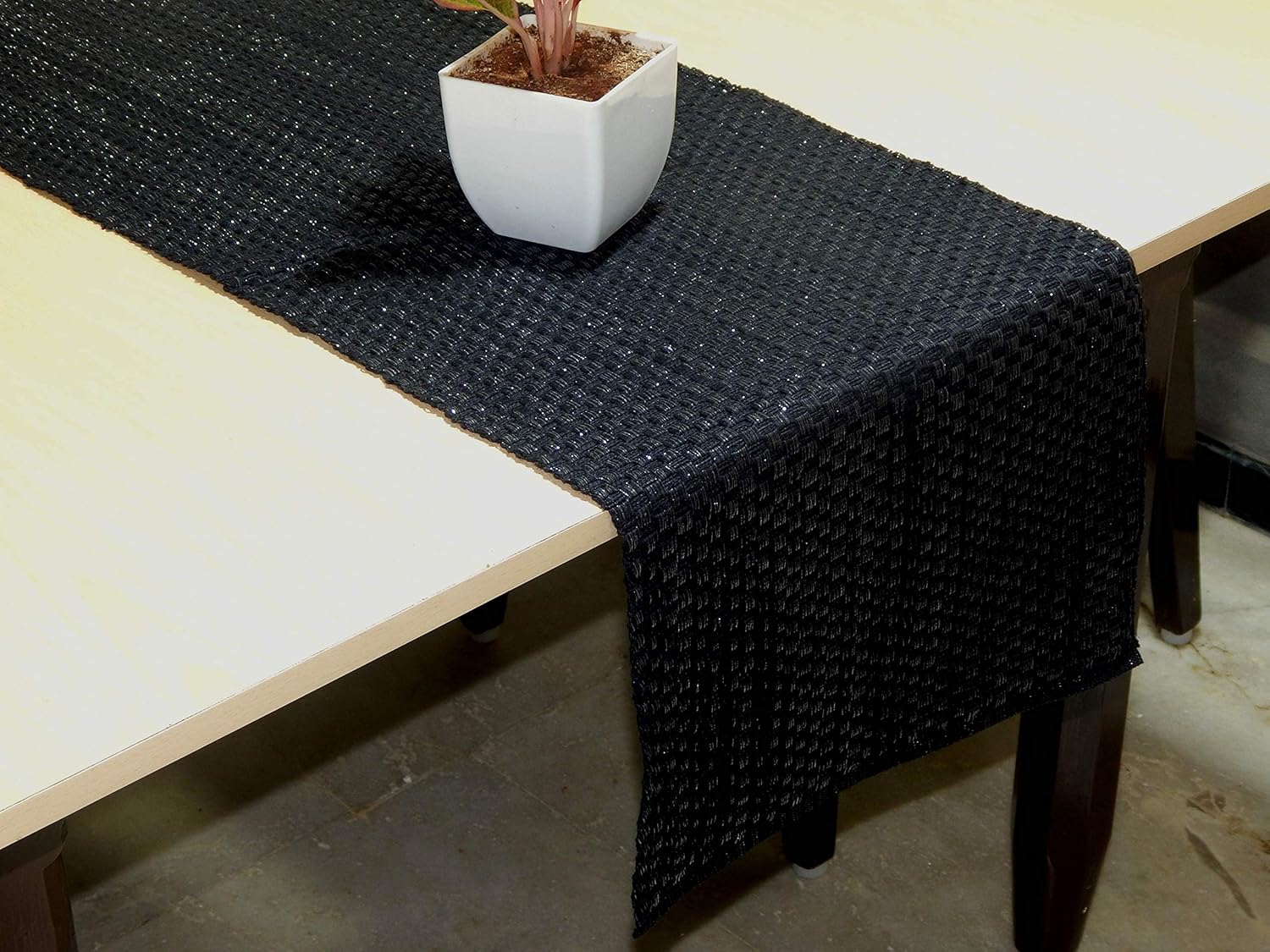 HOME COLORS.IN Ribbed Cotton Table Runner for 6 Seater / 8 Seater