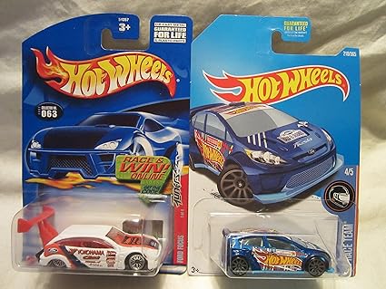hot wheels 12 ford fiesta