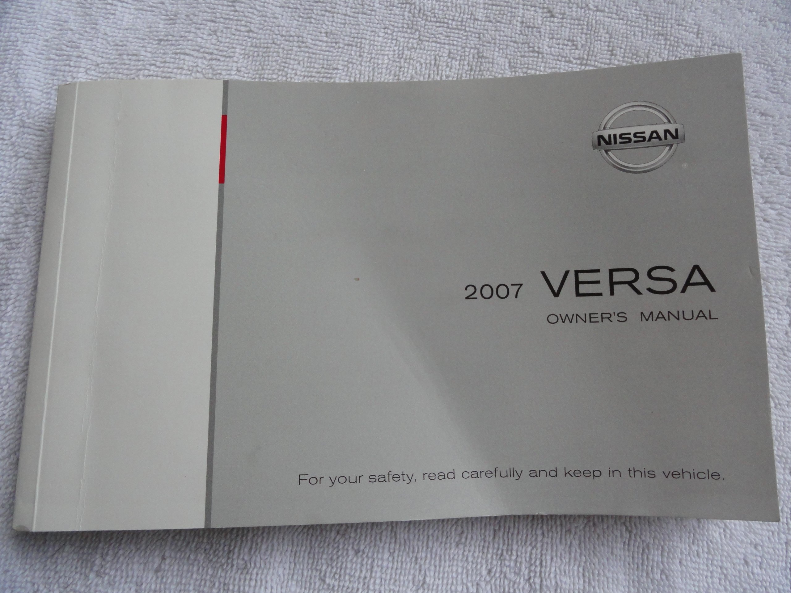 2007 Nissan Versa Owners Manual Paperback – 2007
