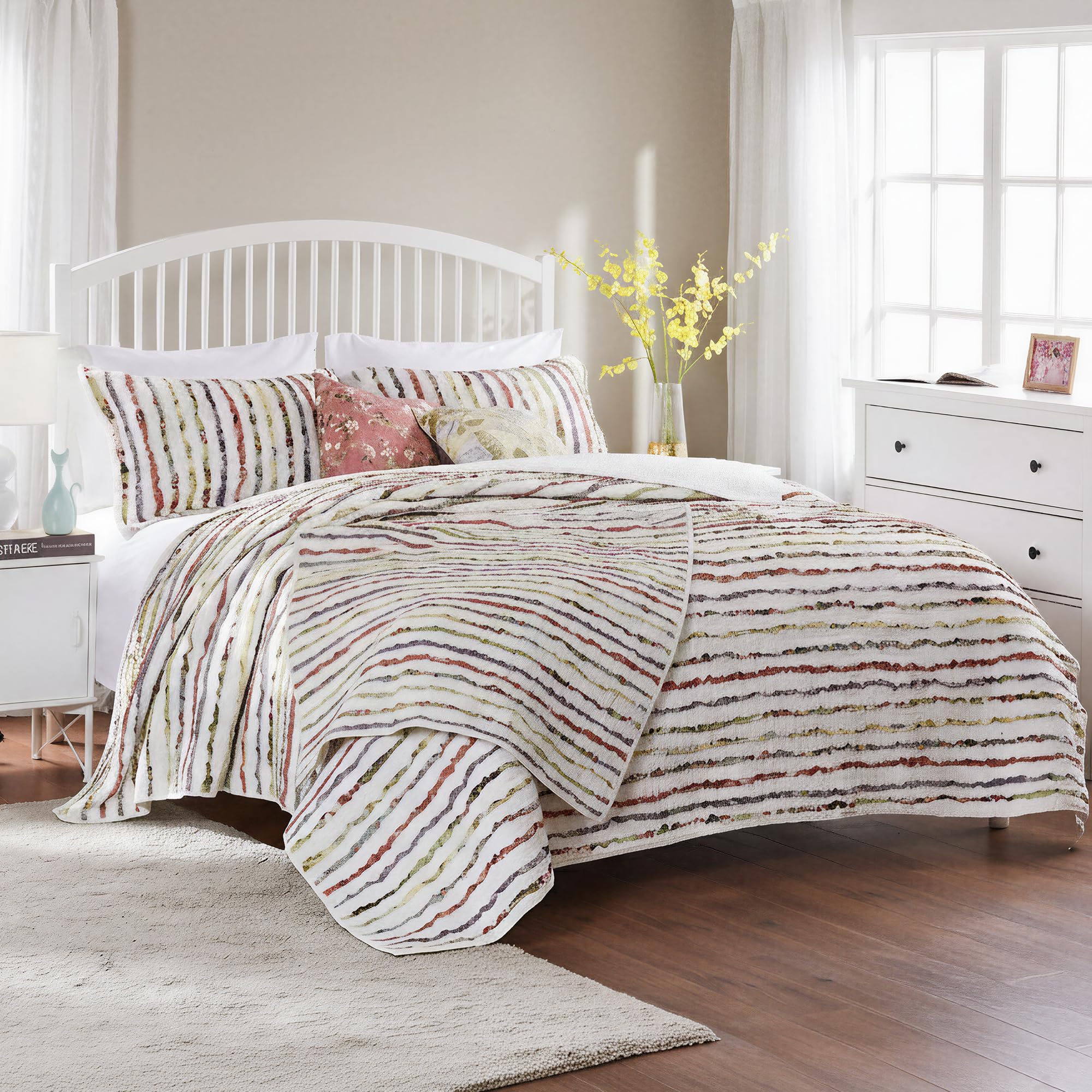 Greenland Home Bella Ruffle 100% Cotton Multi-Fabric Ruffled Quilt Set, 4-Piece King, Multicolor Image