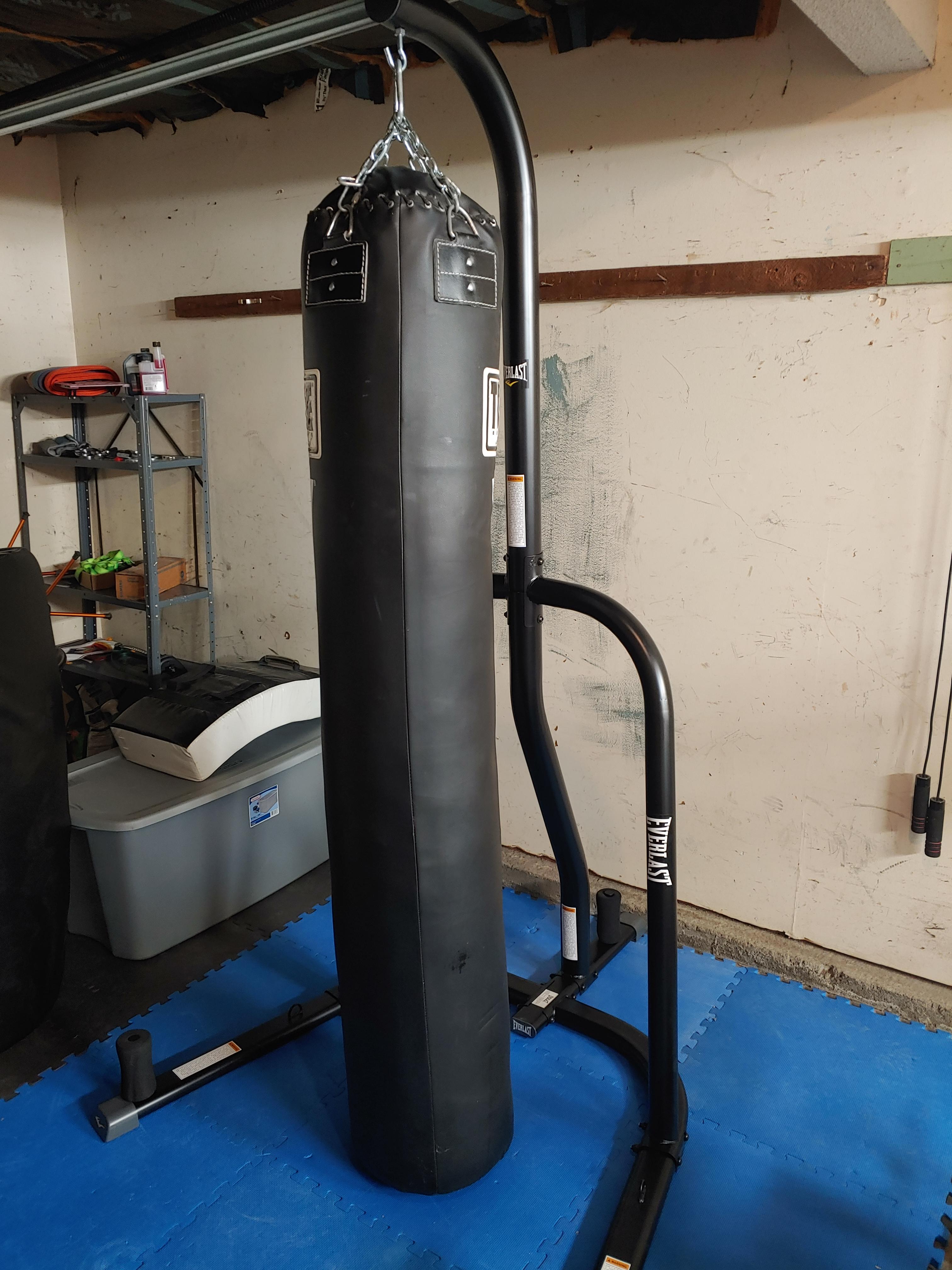 22/mo Finance Everlast Steel Heavy Punching Bag Stand Workout