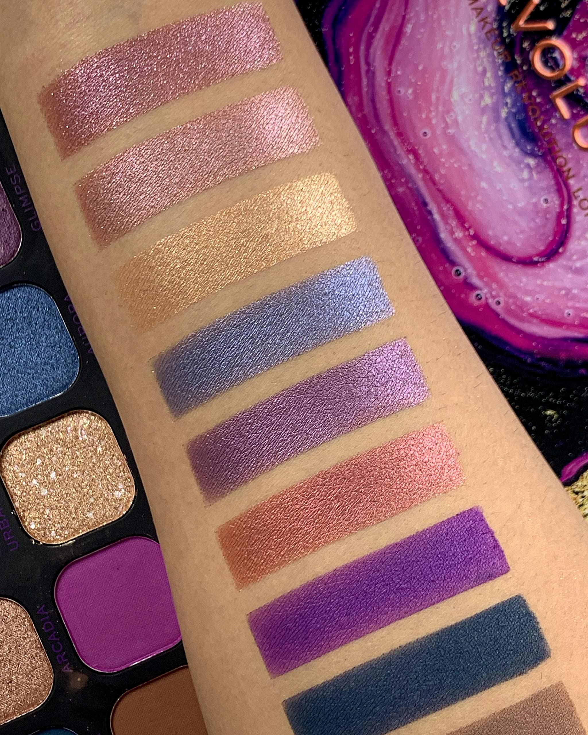 Makeup Revolution Forever Flawless Unconditional Love, Eyeshadow Palette, Create Long-Lasting Eye Makeup Looks, Vegan & Cruelty-Free, 20g