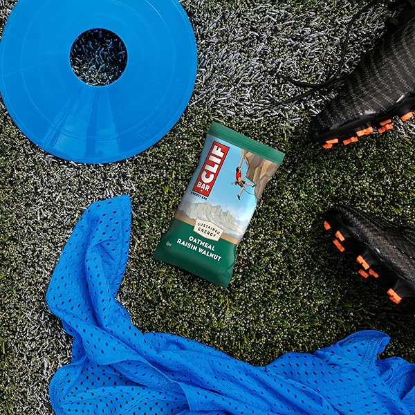 CLIF BAR – OATMEAL RAISIN WALNUT – MADE WITH ORGANIC OATS – ENERGY BARS – NON-GMO – PLANT BASED PROTEIN BARS (10 PACK)
