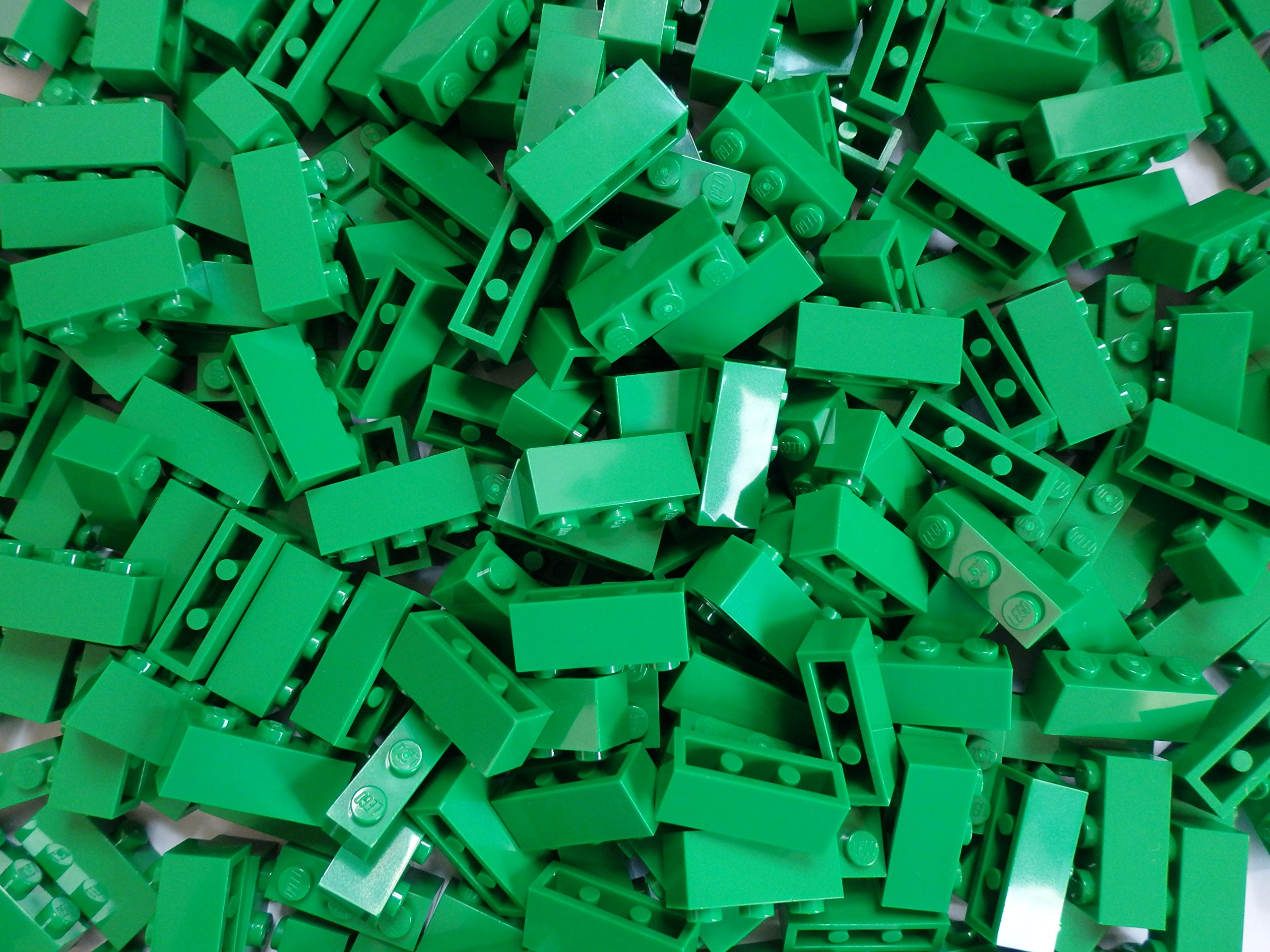 LEGO Bricks: Green 1x3. Part 3622 (X 50)