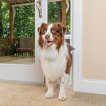 Amazon Com Petsafe Freedom Aluminum Patio Panel Sliding Glass Dog And Cat Door Adjustable 76 13 16 In To 80 11 16 In Large White Pet Door Pet Doors Pet Supplies