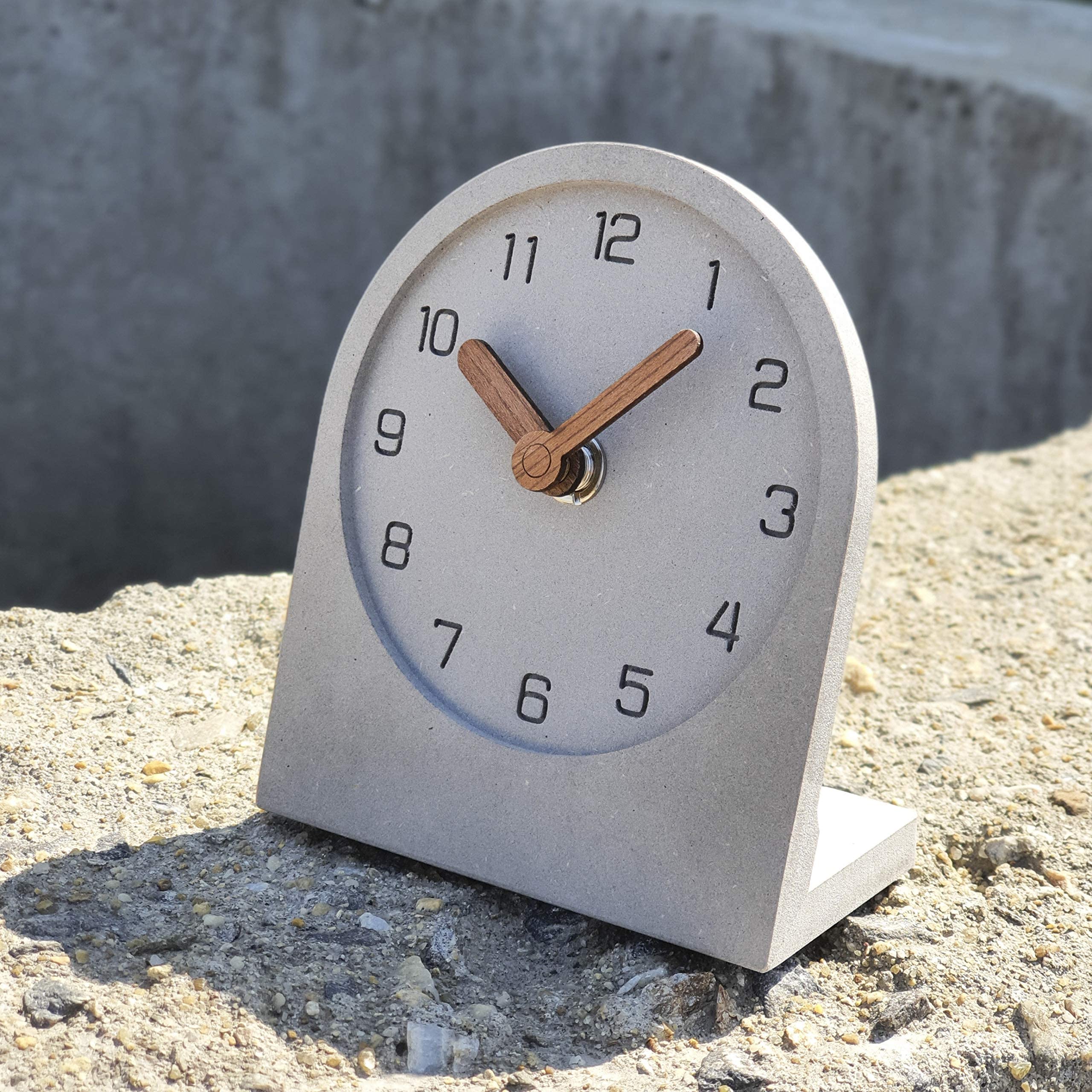 mooqs Mooqs Desk Clock, Wooden Analog, Silent, Silent, Movement, Mini Size, AA Battery Operated, Simple, Handmade, Stylish, Interior, Small, Cute, Art, Room, Bedroom, Office, Study Room, Room