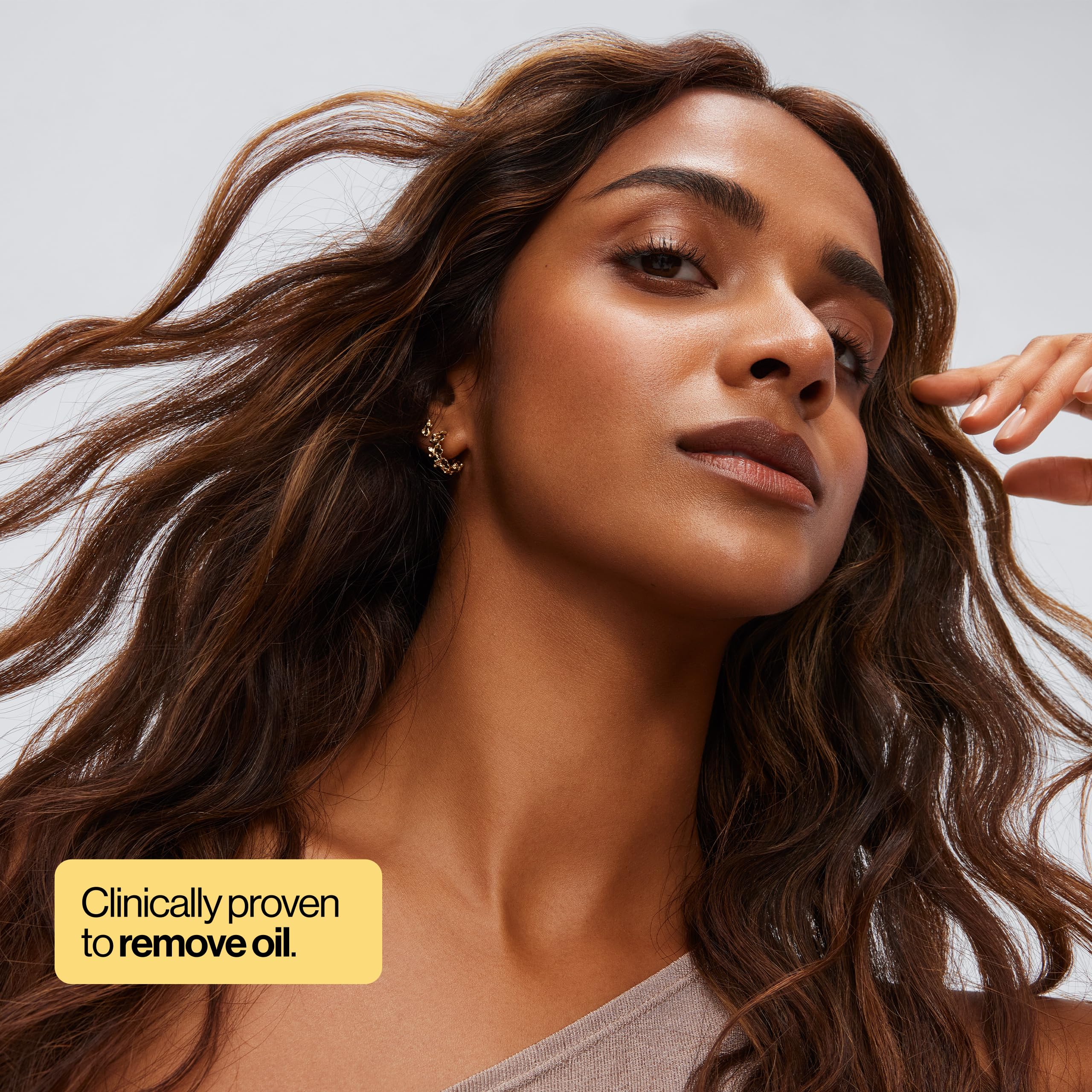 Eva NYC Freshen Up Invisible Dry Shampoo, Cleansing for Women of All Hair Types, Non Toxic with Argan Oil & Rice Starch, GMO-Free, Leaves No White Residue, 5.3 oz