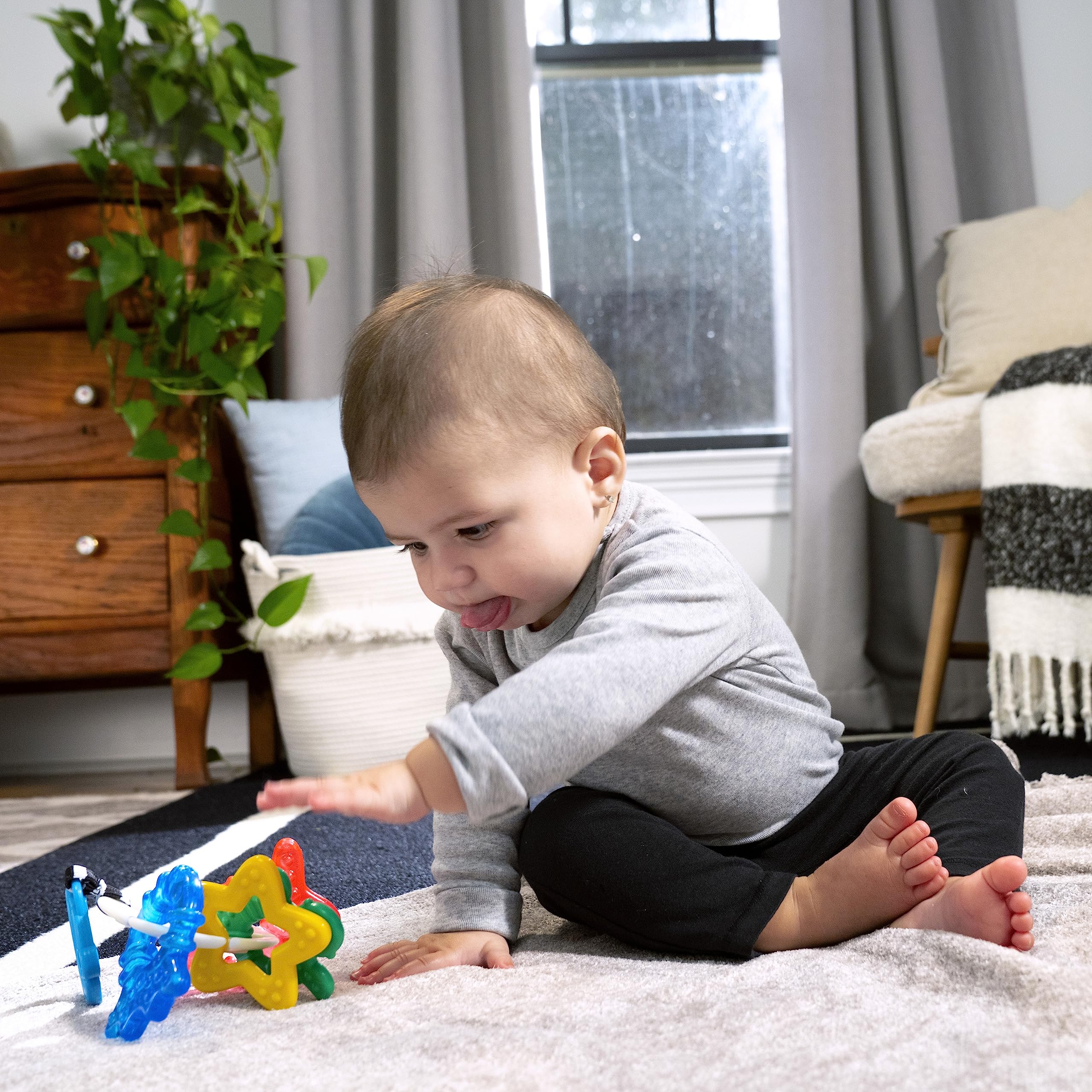 Baby Einstein Ocean Explorers Sea of Sensory Teether Toy BPA Free, Ages 3 Months and up