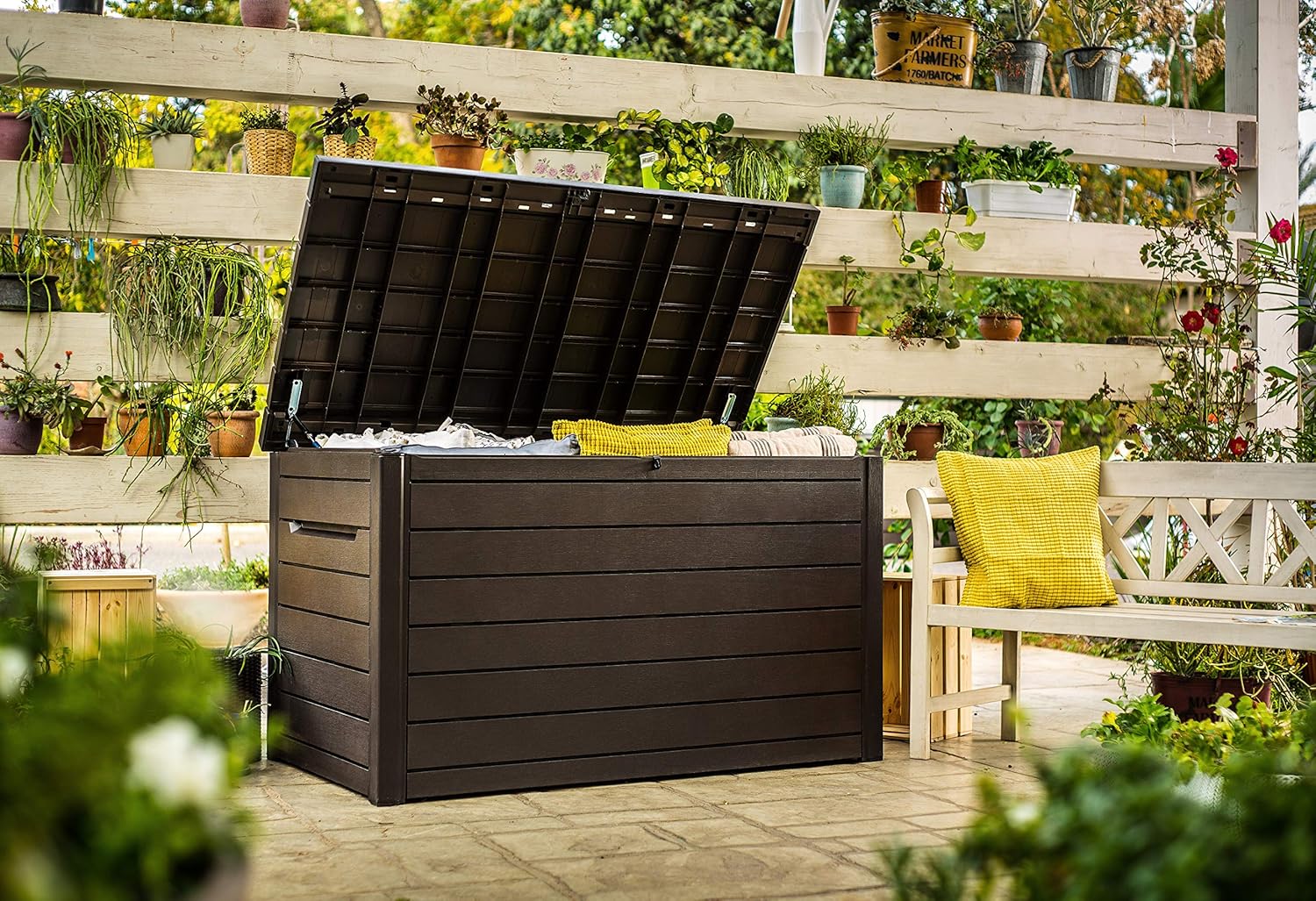 Super Saturday Keter Ontario Huge Plastic Waterproof Wood Look 870