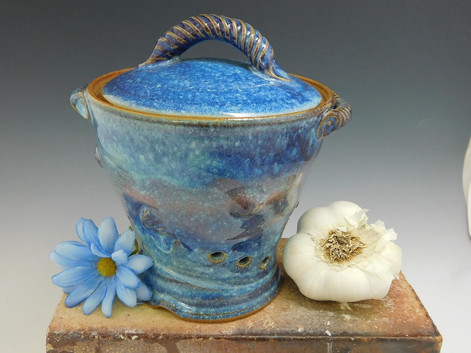 Garlic Keeper, Garlic Storage, Jar, Wheel Thrown Stoneware
