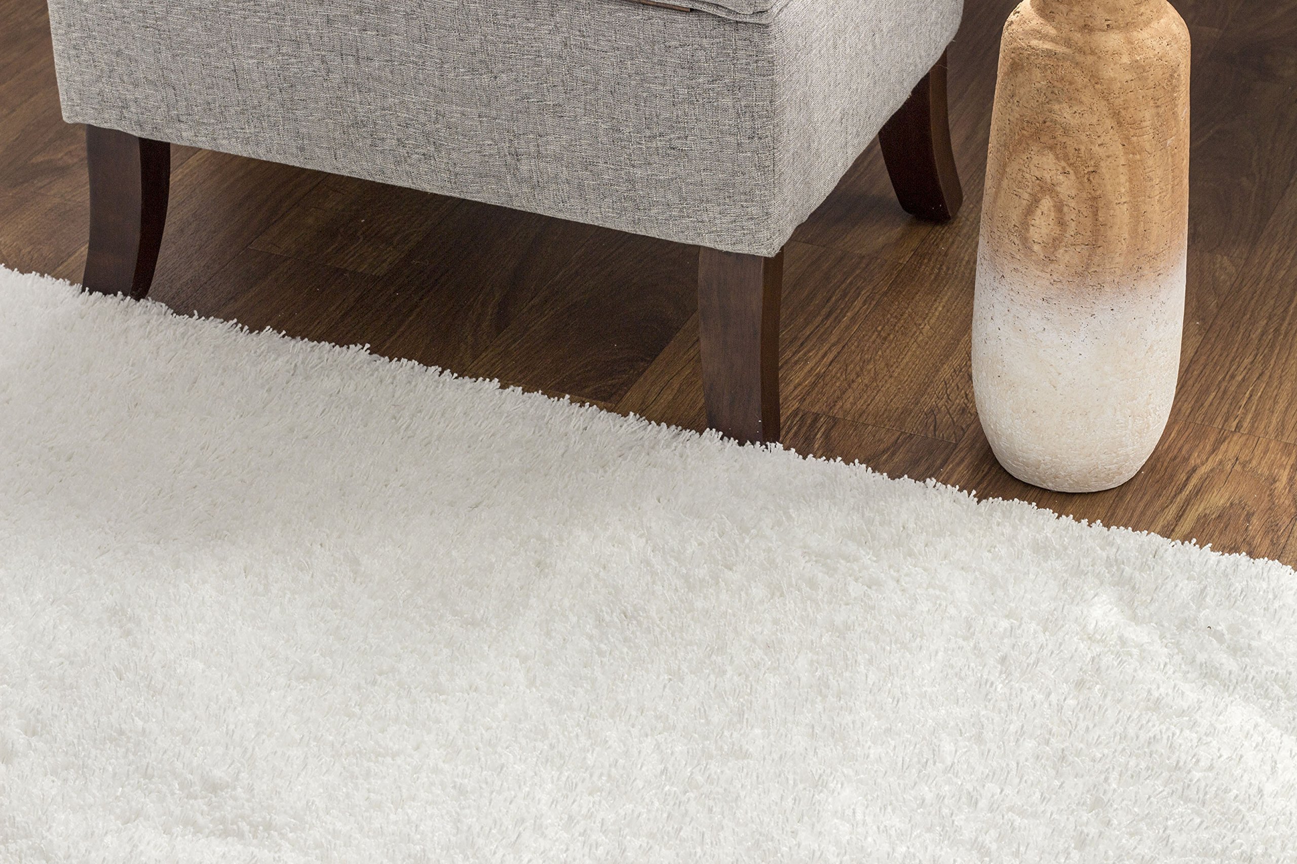 Super Area Rugs, Cozy Collection, Pure White Shag Rug, 5Feet by 7Feet