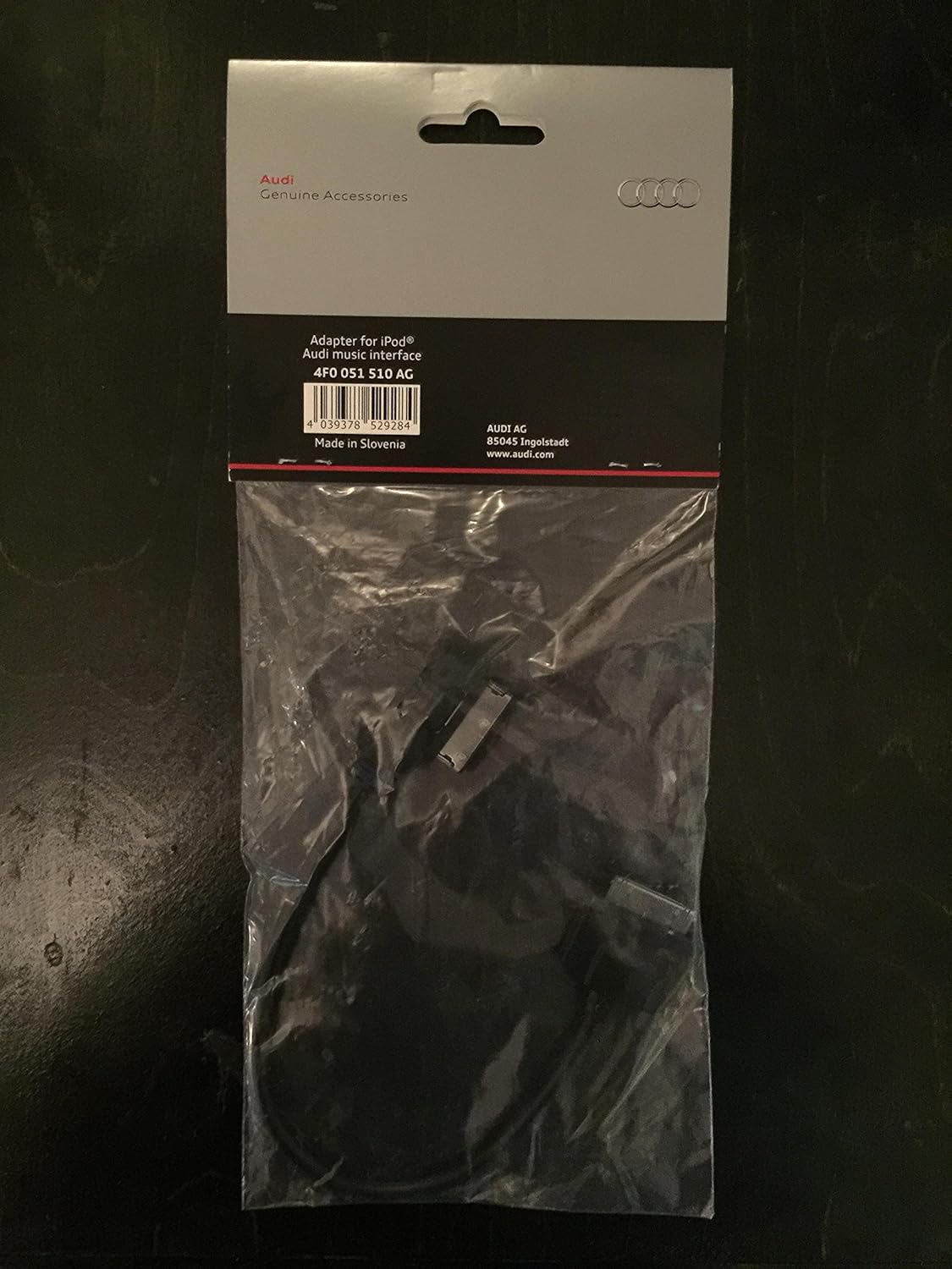 Amazon Com Audi 4f0051510ag Adapter Cable For Music Interface Apple Devices With Dock Connector Automotive