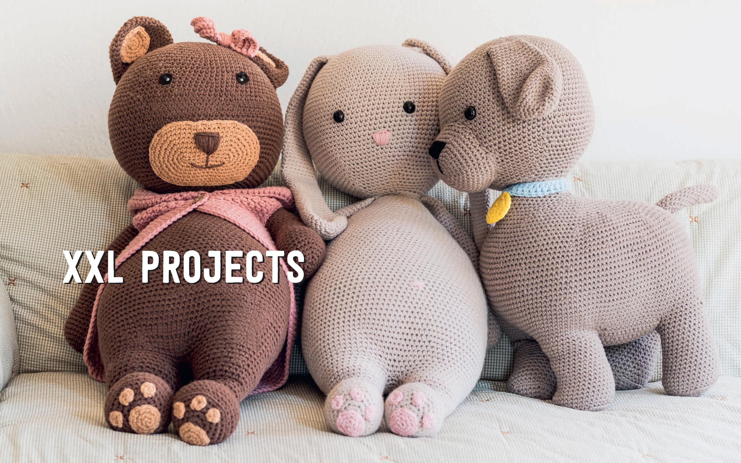 Huggable Amigurumi: Crocheting Teddy Bears and Other Cute, Cuddly Friends (Landauer) 14 Projects for 3-Foot-Tall Soft Toy Crochet Animals that Kids Love to Hug: Dog, Cat, Fox, Penguin, Zebra, and More