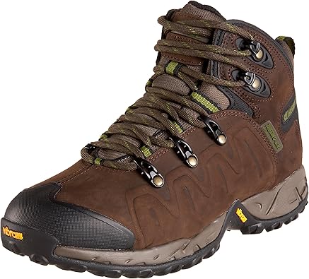 insulated hiking boots