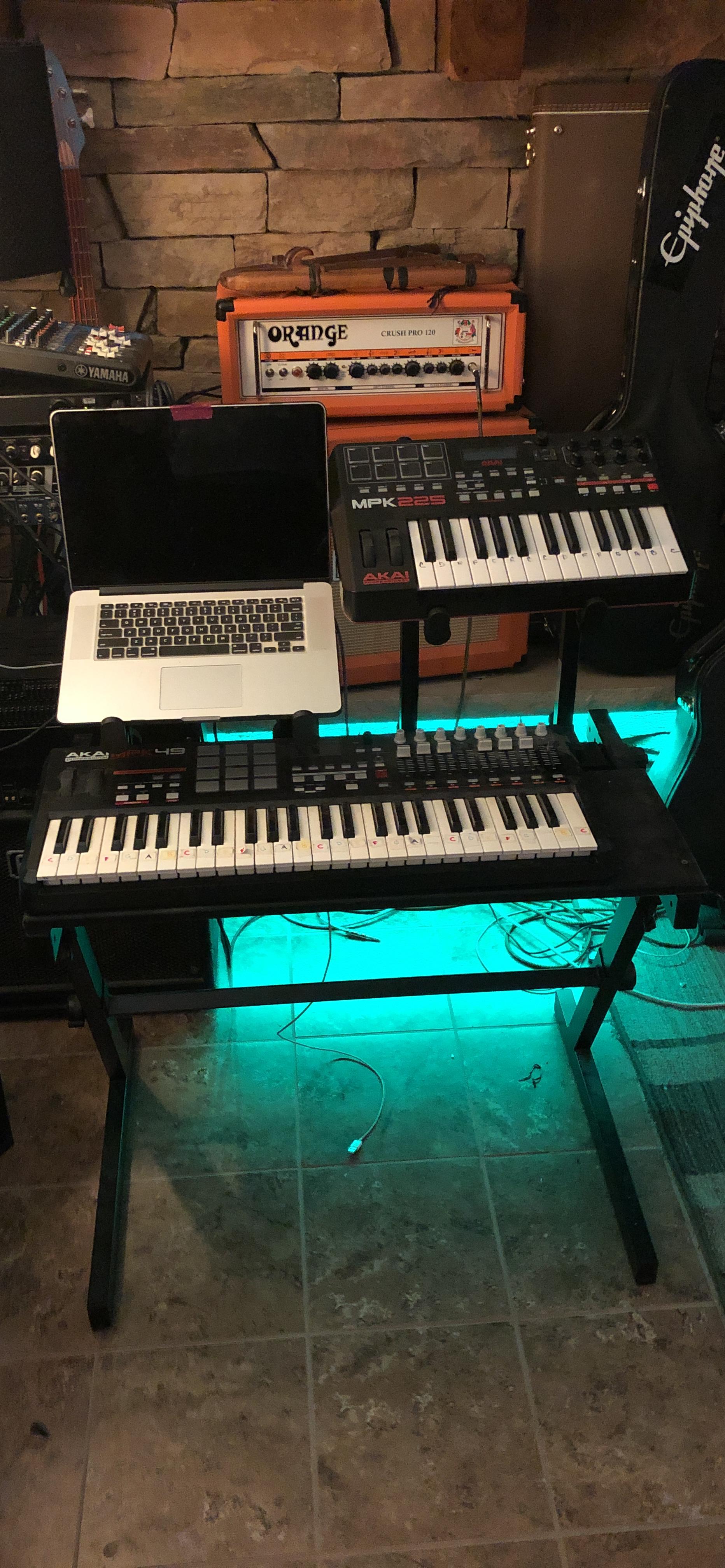 33/mo Finance Quiklok Keyboard Stand (Z/726) Buy Now, Pay Later