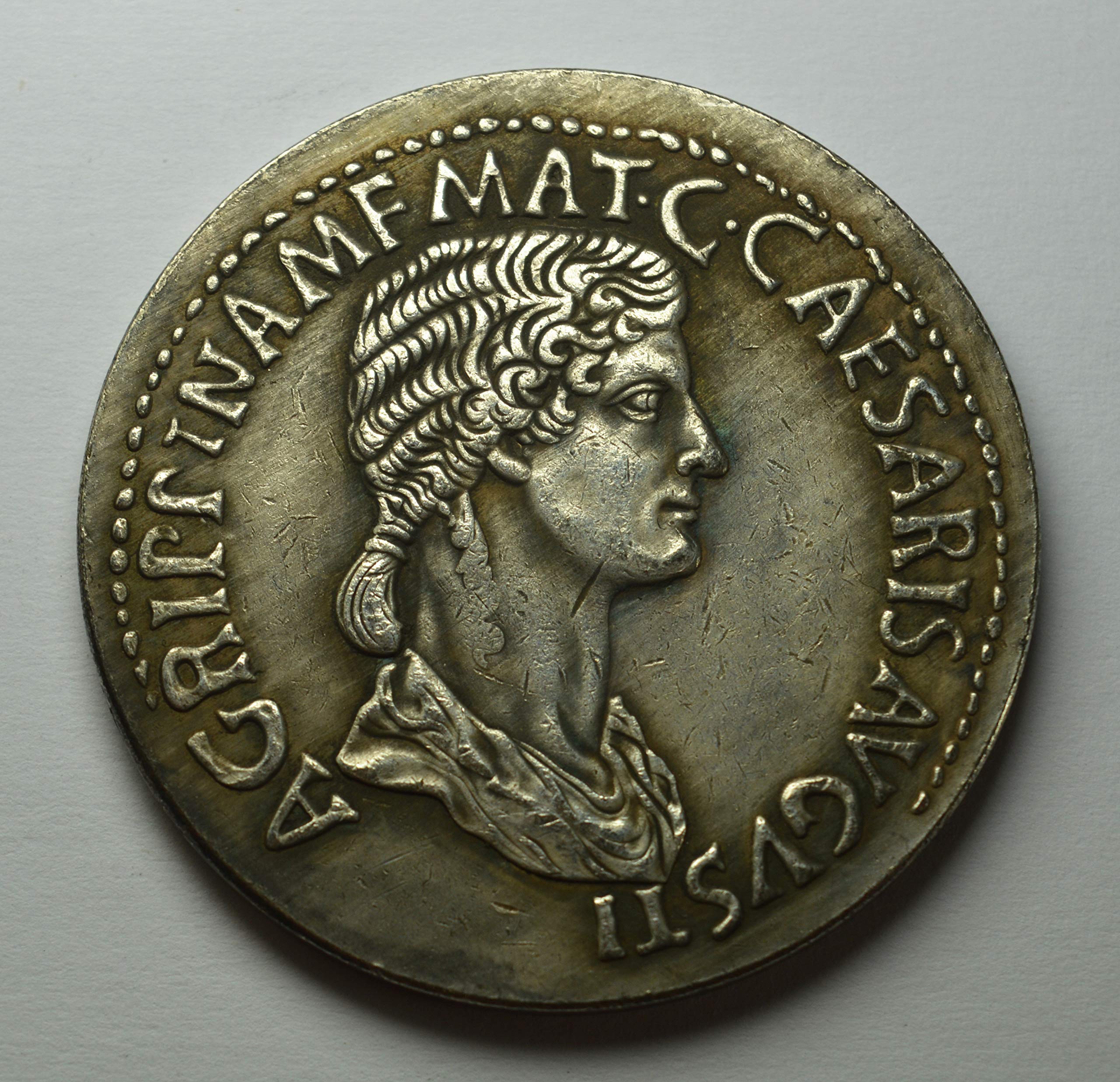 The Commemorative Coin Company Large Roman Silver Sestertius Coin. Caligula Honour Strike with Agrippina. 3.5cm 20g .925 Silver Plated. Replica, Reproduction, Collectable, Copy. Museum Quality.