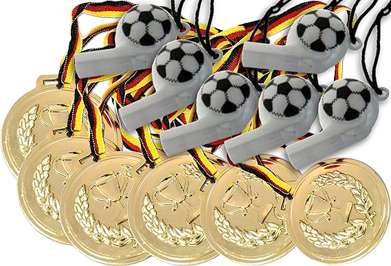 KSS 6 x Medaillen groß ca. 6cm Durchmesser + 6 x große Trillerpfeifen ! mit Schawrz, rot, gold Band Kindergeburtstag Fußball 