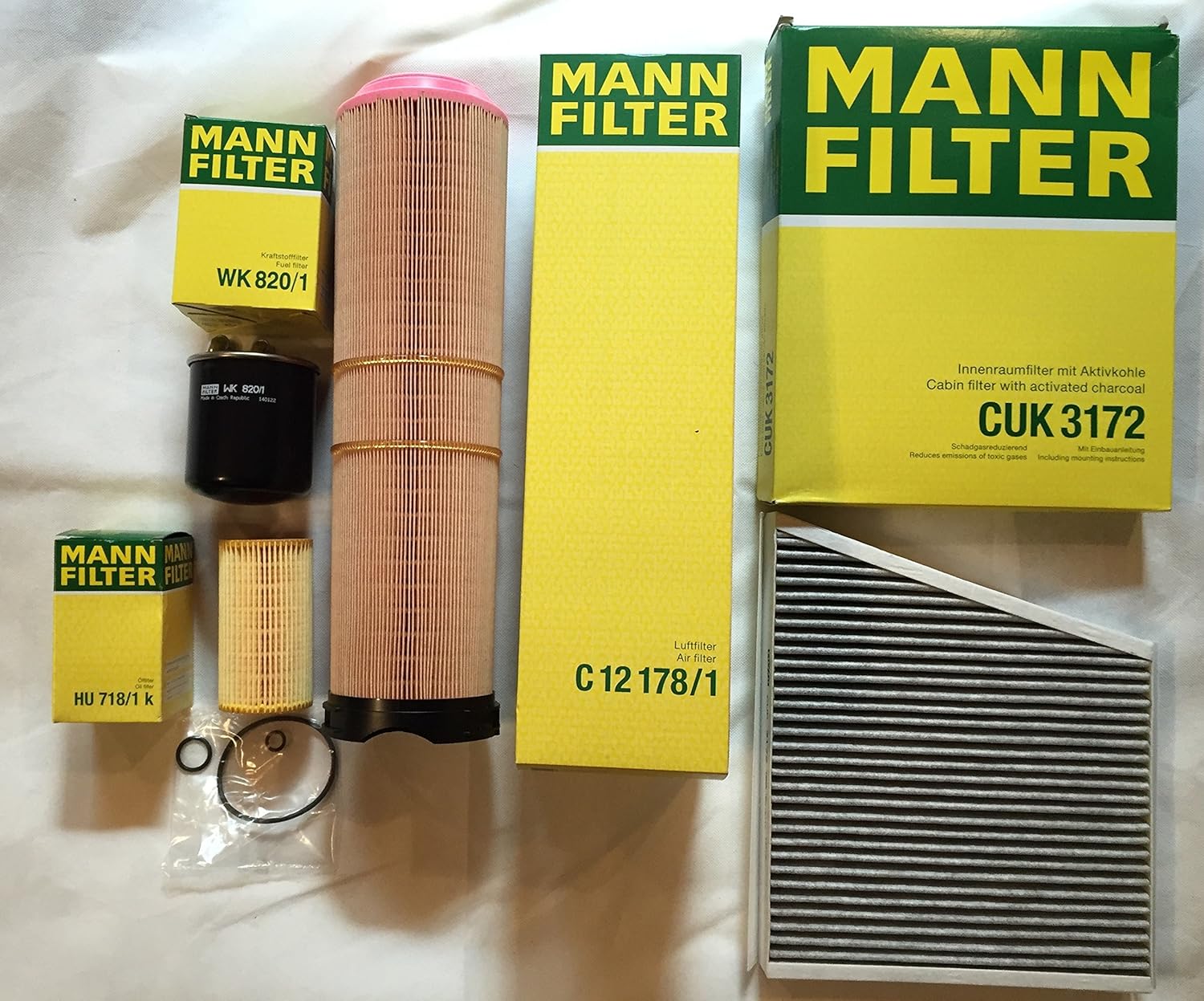 Mann Filter Set Oil Filter Air Filter Activated Carbon Filter EClass