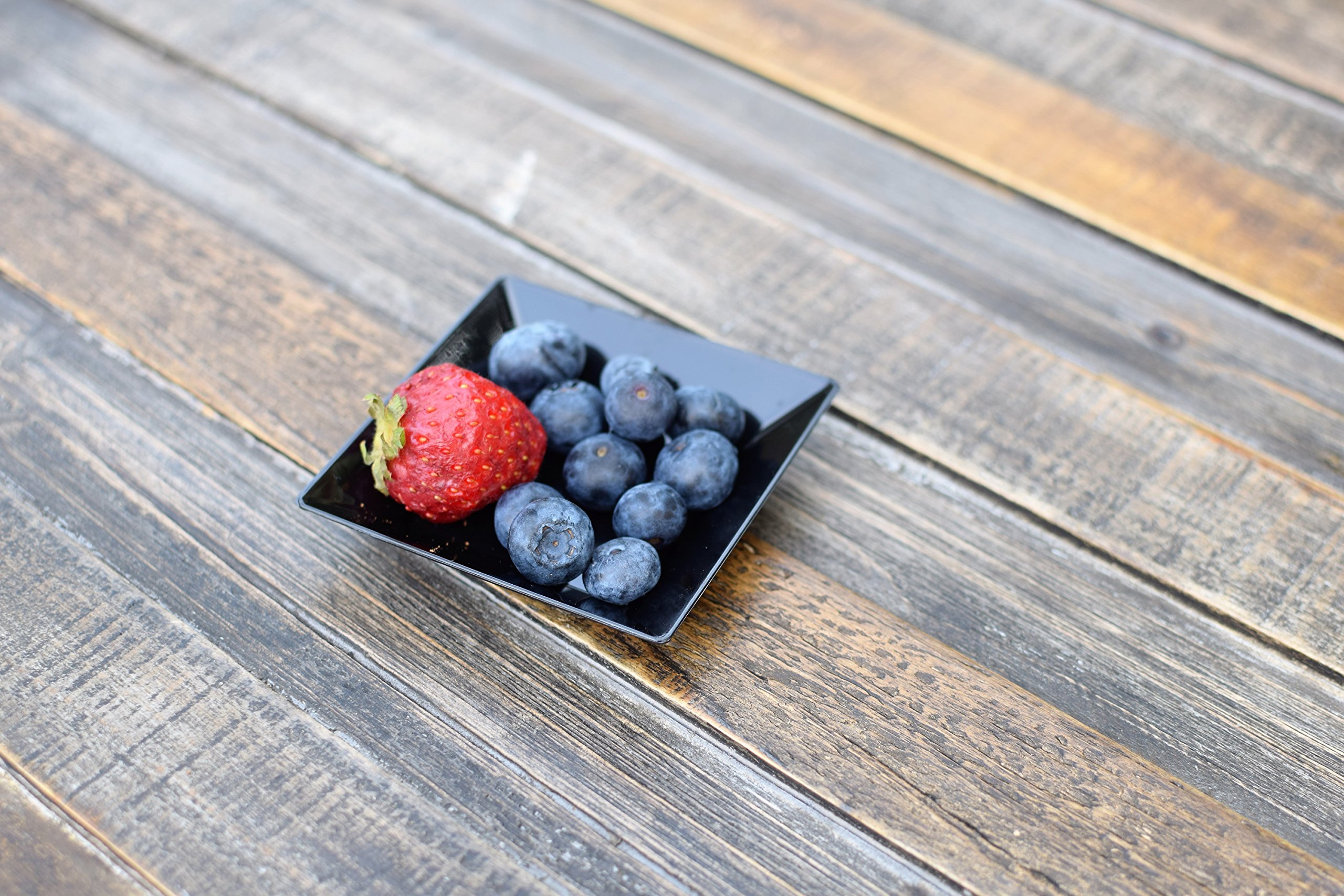 Exquisite Plastic Mini Square Appetizer Plates 100 Ct Square plastic