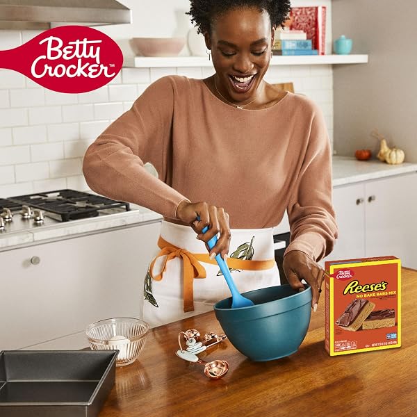 BETTY CROCKER REESE’S PEANUT BUTTER NO BAKE BARS MIX WITH HERSHEY’S MILK CHOCOLATE FROSTING, 17.3 OZ