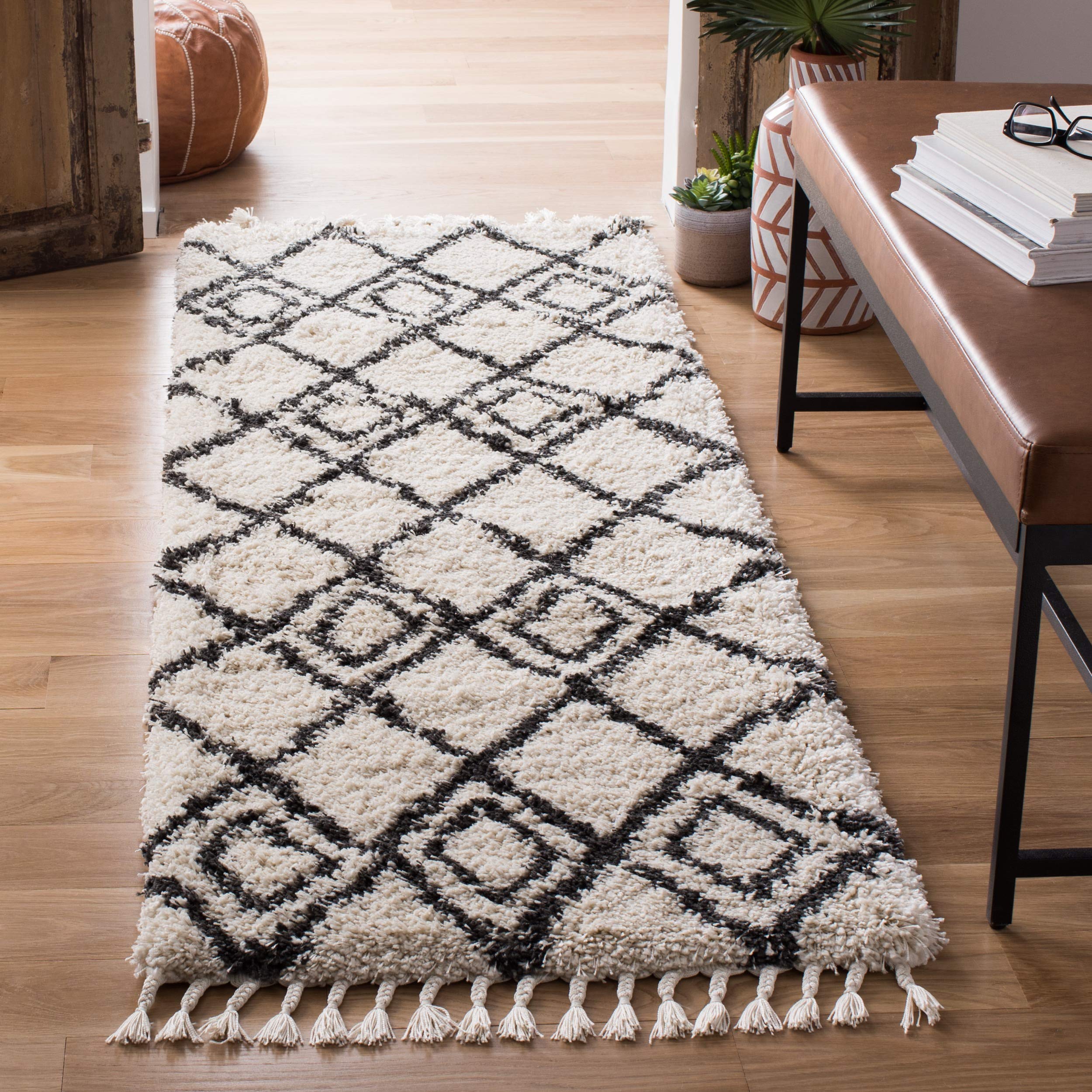 SAFAVIEH Moroccan Fringe Shag Collection MFG244B Boho Tribal Non Shedd | amzdealz
