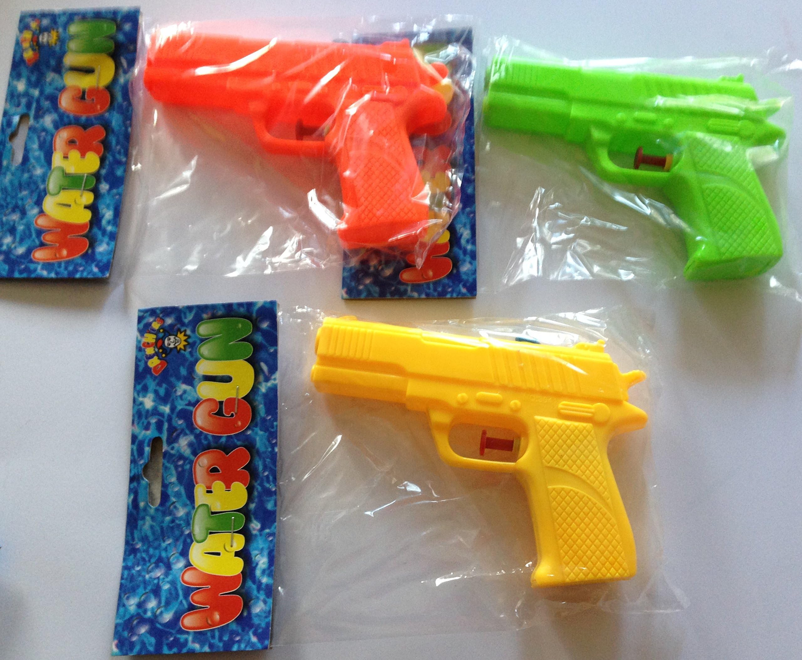 3 x Water Pistols Guns Colt style 15cm long drenchers