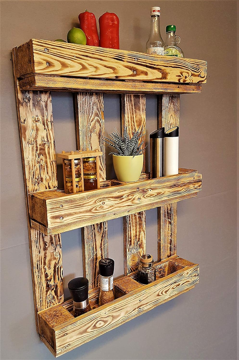 Gewürzregal Wand Wandregal aus Holz geflammt Wandpalette Vintage Bar