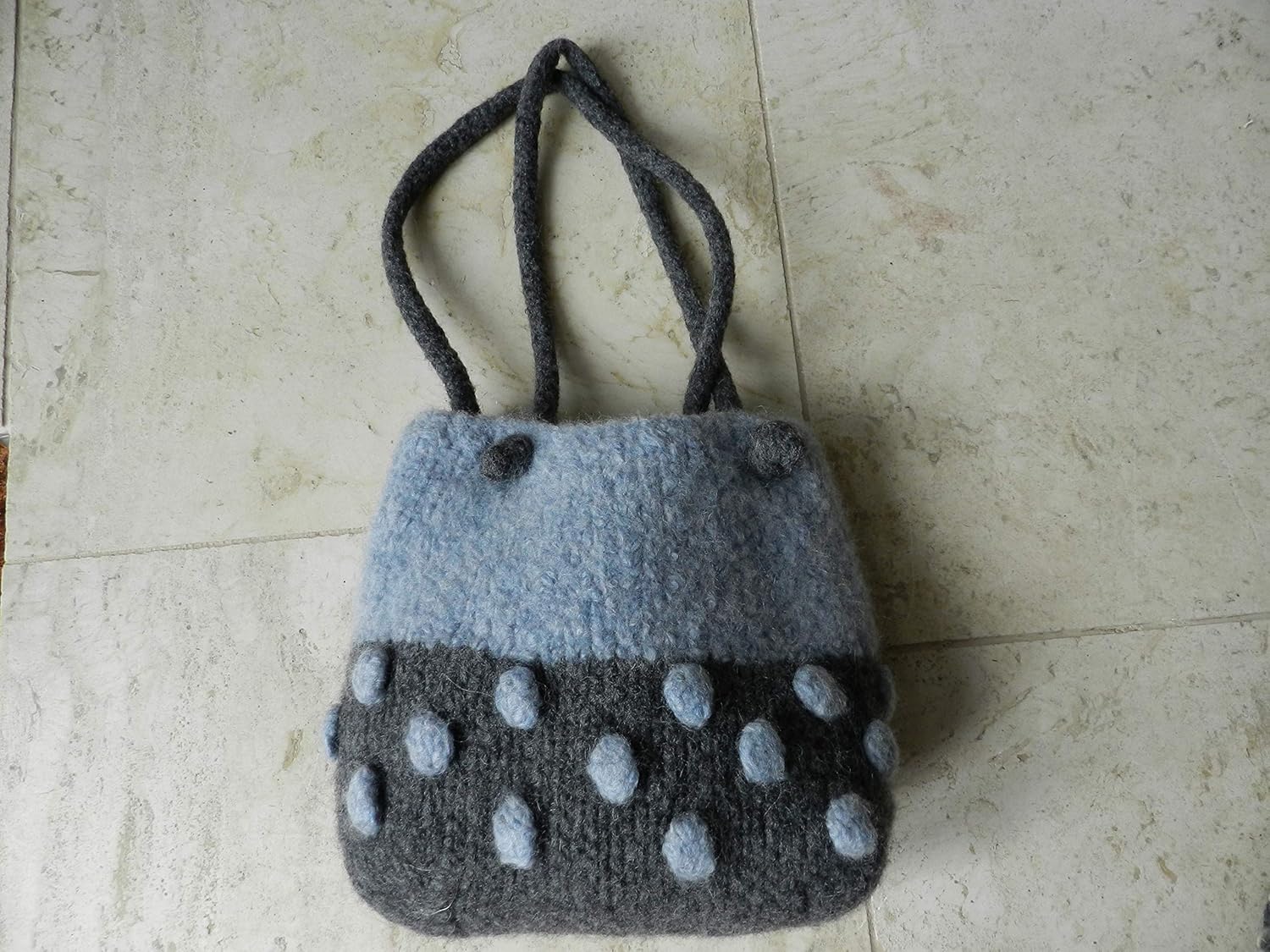 pale grey bag