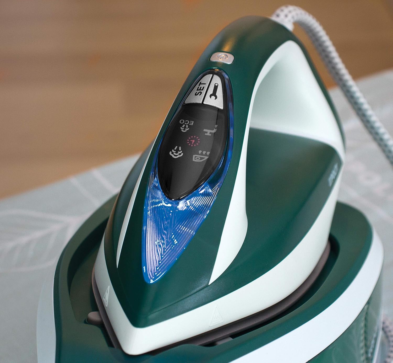 Polti Vaporella Express VE30.20 Steam Generator Iron, Eco Function, One Temperature Technology and Digital Setting - Image 3