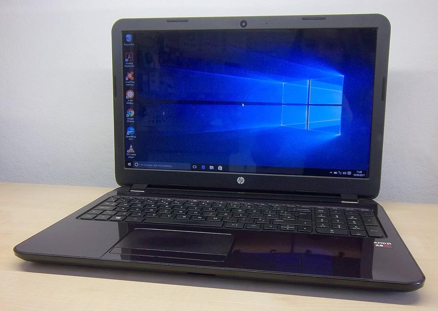 HP Pavilion 15G094SA (J5B55EAABU) 15.6inch Laptop AMD A86410, 2.0