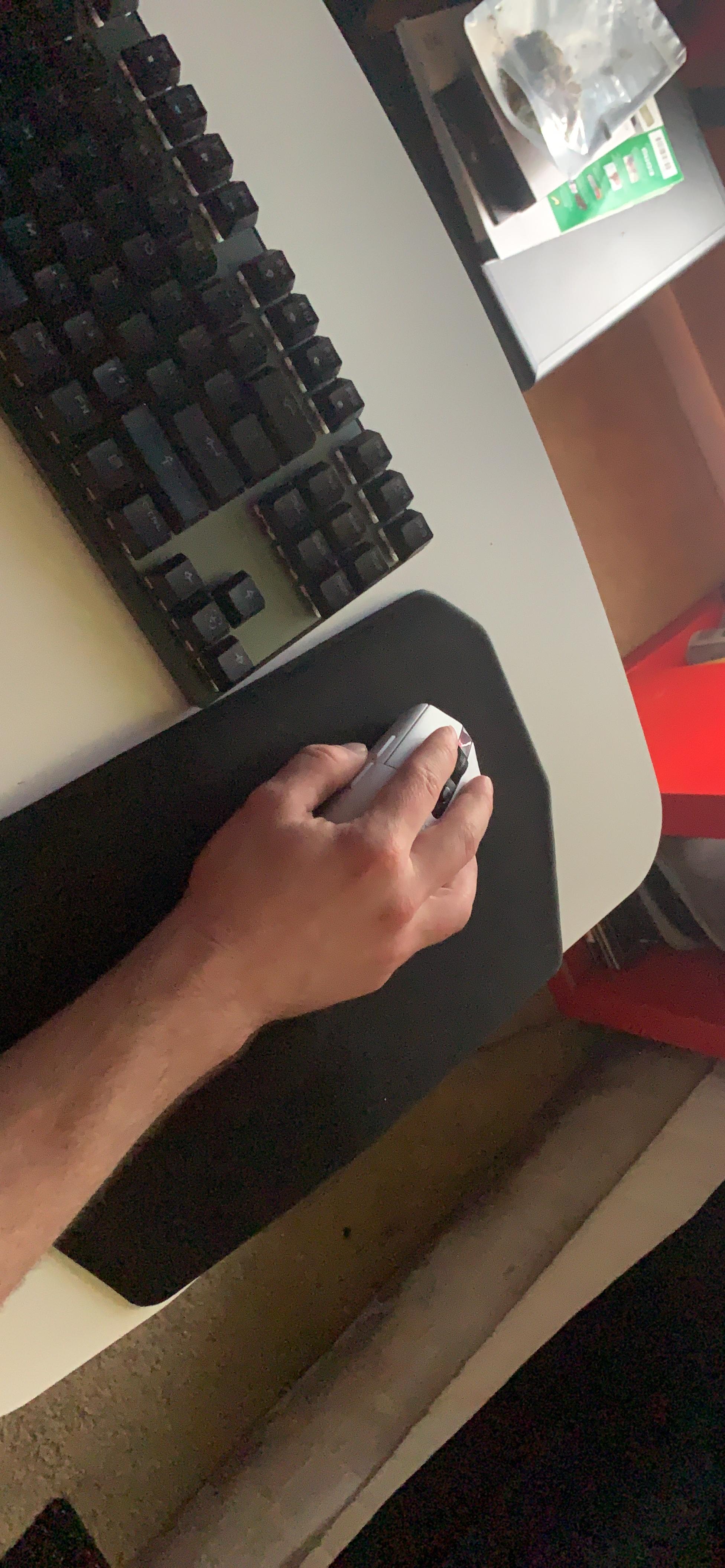 5/mo Finance SOUNDANCE Ergonomic Mouse Pad with Wrist Rest Support