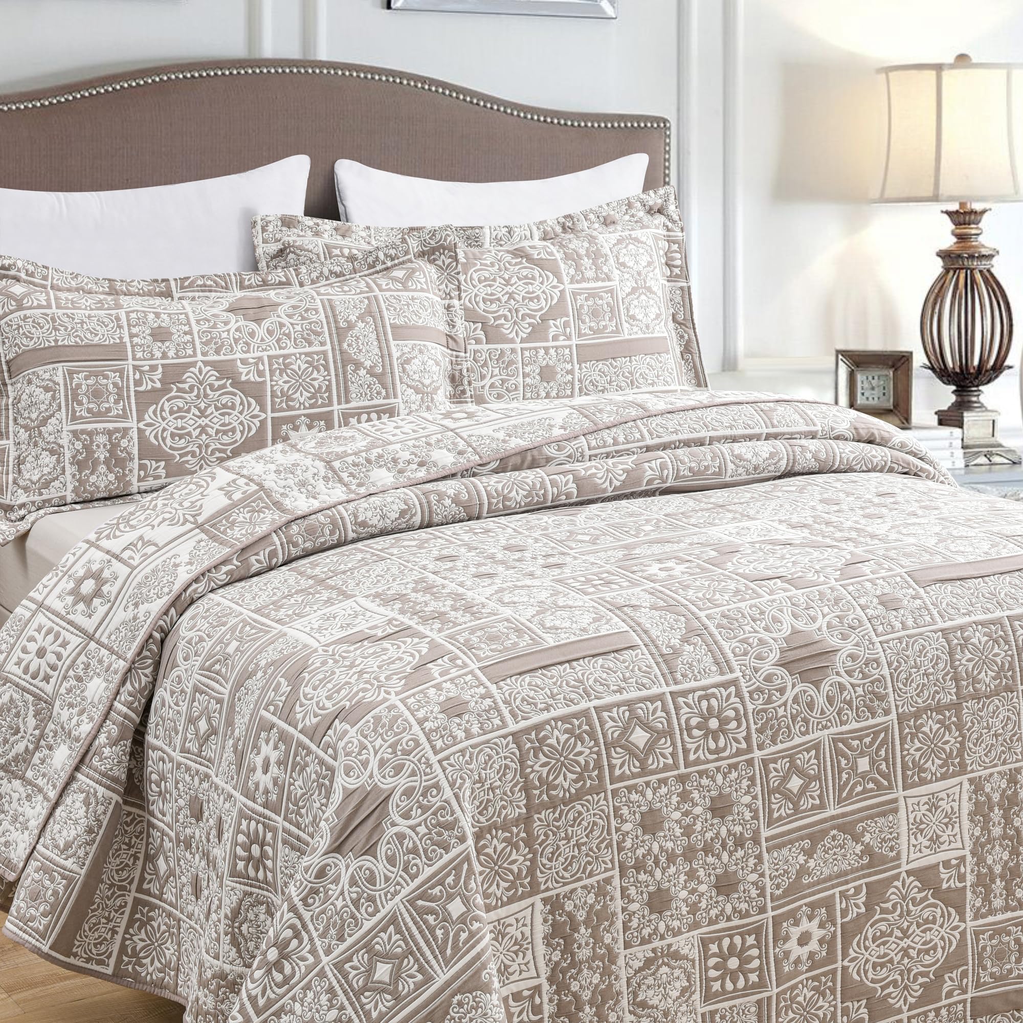 Photo 1 of Asuexpect 3 Piece Brown Patchwork Bedspread Sets King Size, Boho Reversible Jacquard Bedding Set for All Season, Soft Lightweight Comforter Bedspread Coverlet Set (106''x96'') with 2 Shams