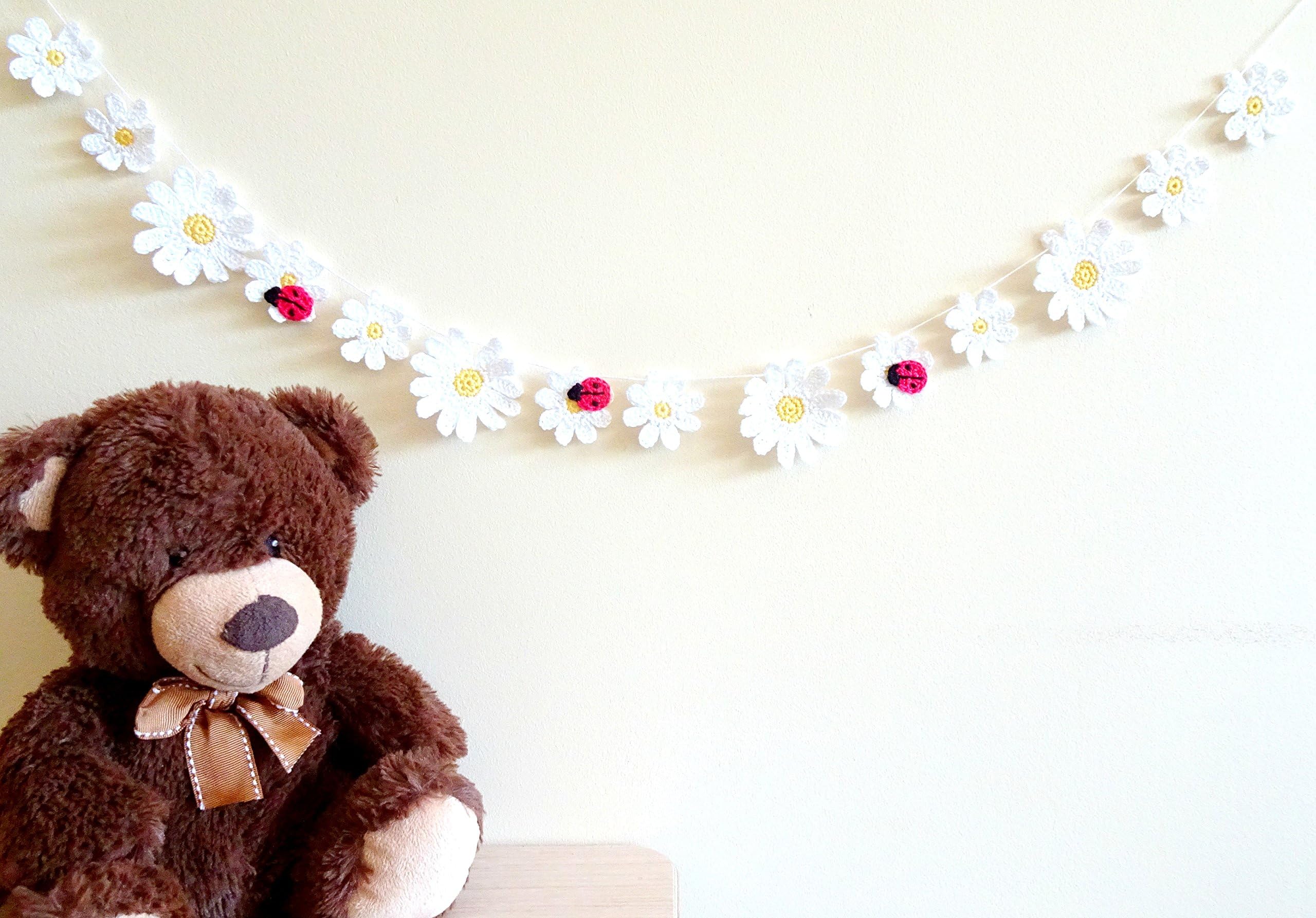 Crochet daisies garland - summer home decor - kids nursery decorations - children party decor