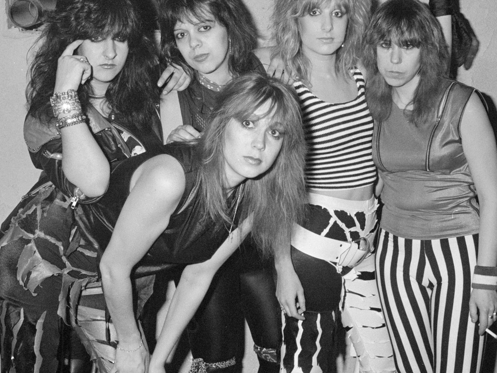 Girlschool bei Amazon Music