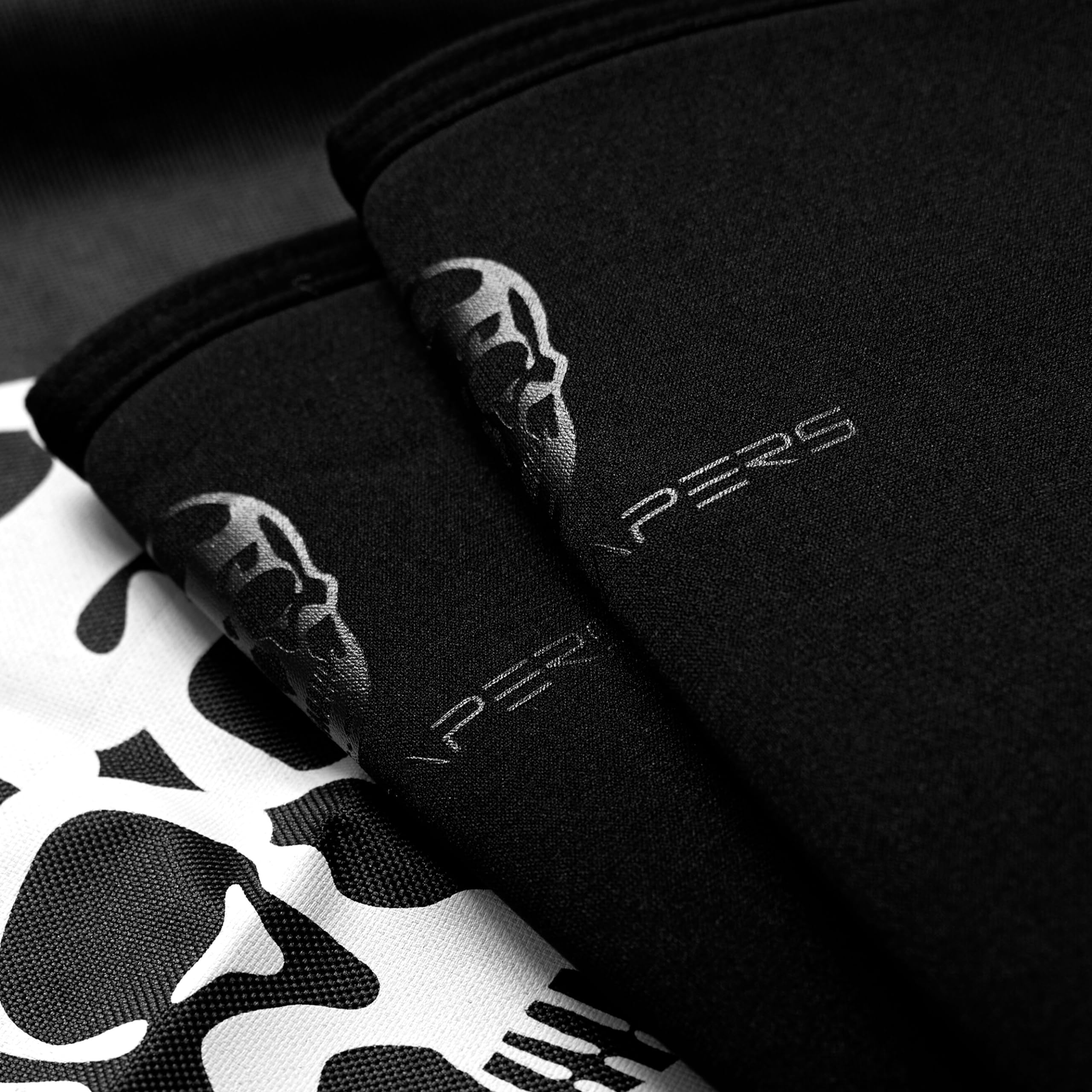 Gymreapers Knee Sleeves (1 Pair) With Gym Bag - IPF Approved - Knee Compression Sleeve Support for Squats, Weightlifting, and Powerlifting 7MM Neoprene Sleeves - 1 Year Warranty (Black/Black, Large)