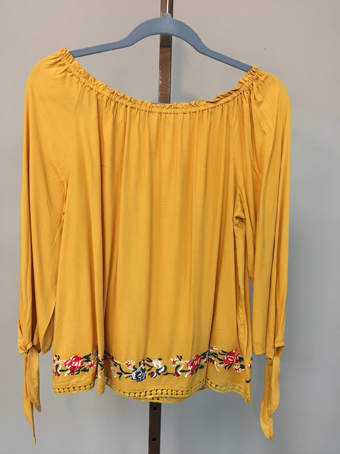 jodifl embroidered top