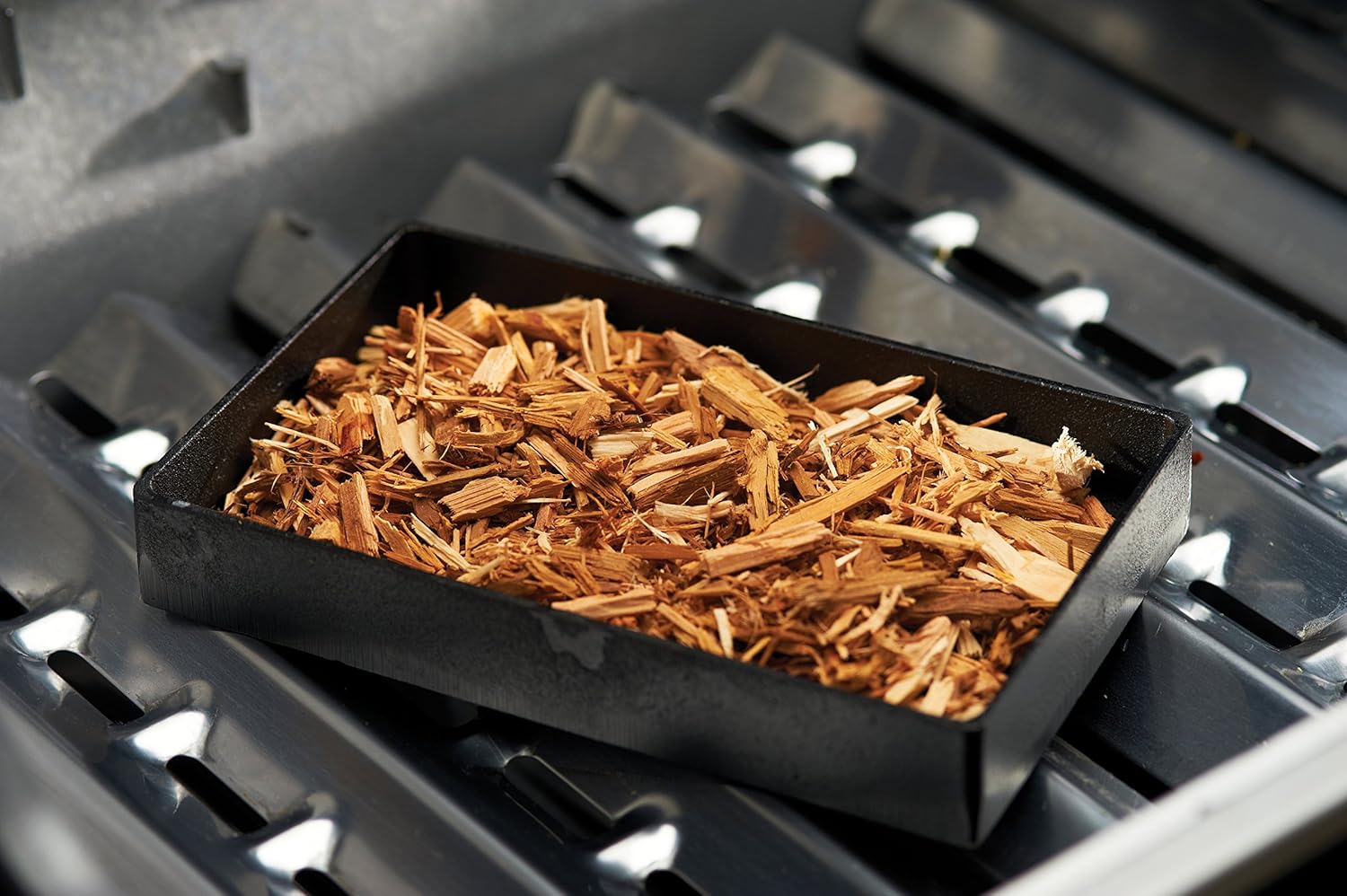 GrillPro 00150 Cast Iron Smoker Box : Freestanding Grills : Kitchen & Dining