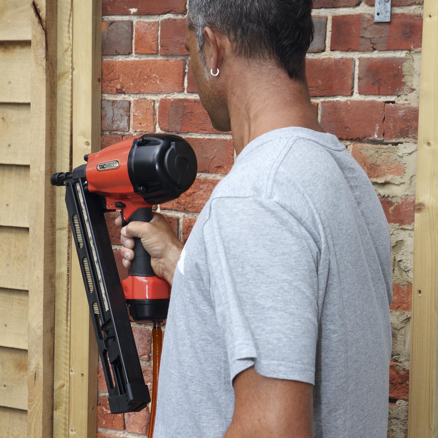 Tacwise KDH90V Angled Air Framing Nailer, Uses Paper Collated Strip Nails, 50-90 mm, 34° Inclined, Orange / Black, 50 - 90 mm - Image 4