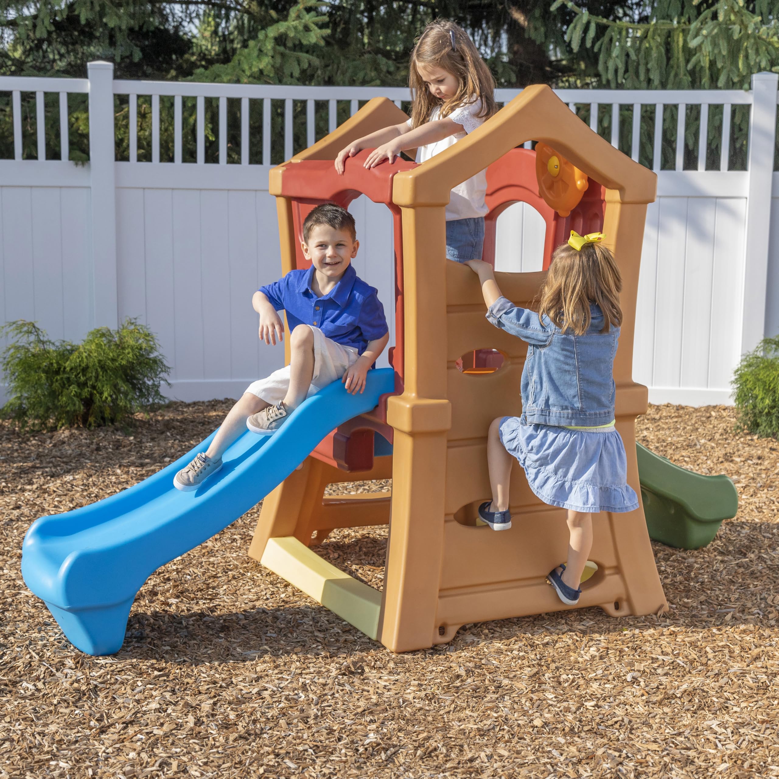 Step2 Play Up Double Slide Climber, Kids Outdoor Playset, Backyard Playground Set, 2 Slides, Elevated Playhouse, Outside Jungle Gym, For Toddlers 2-6 Years Old