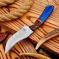 Handmade Twist Pattern Damascus Hunting Knives