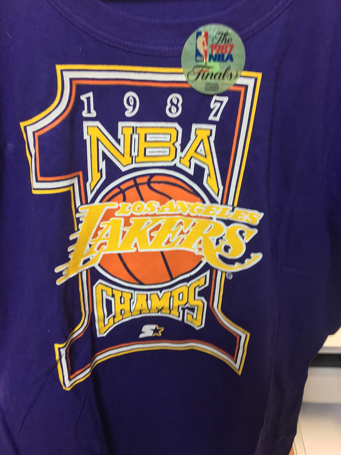 Amazon Com 1987 Nba Champions Los Angeles Lakers Commemorative T Shirt By Starter Size Large Collectibles Fine Art