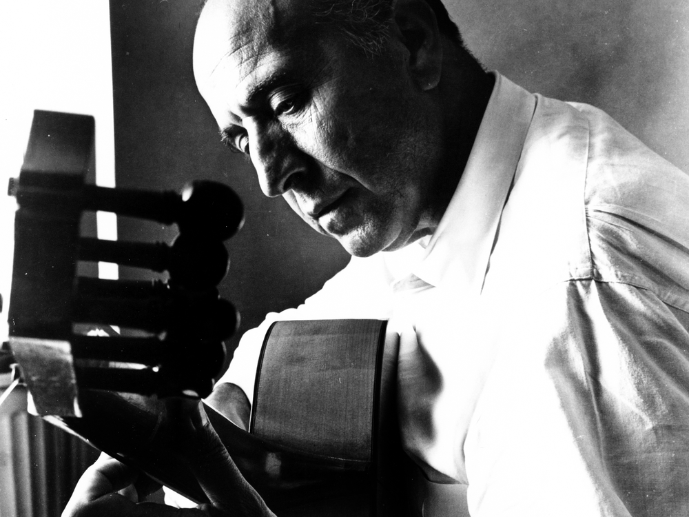 Carlos Montoya bei Amazon Music