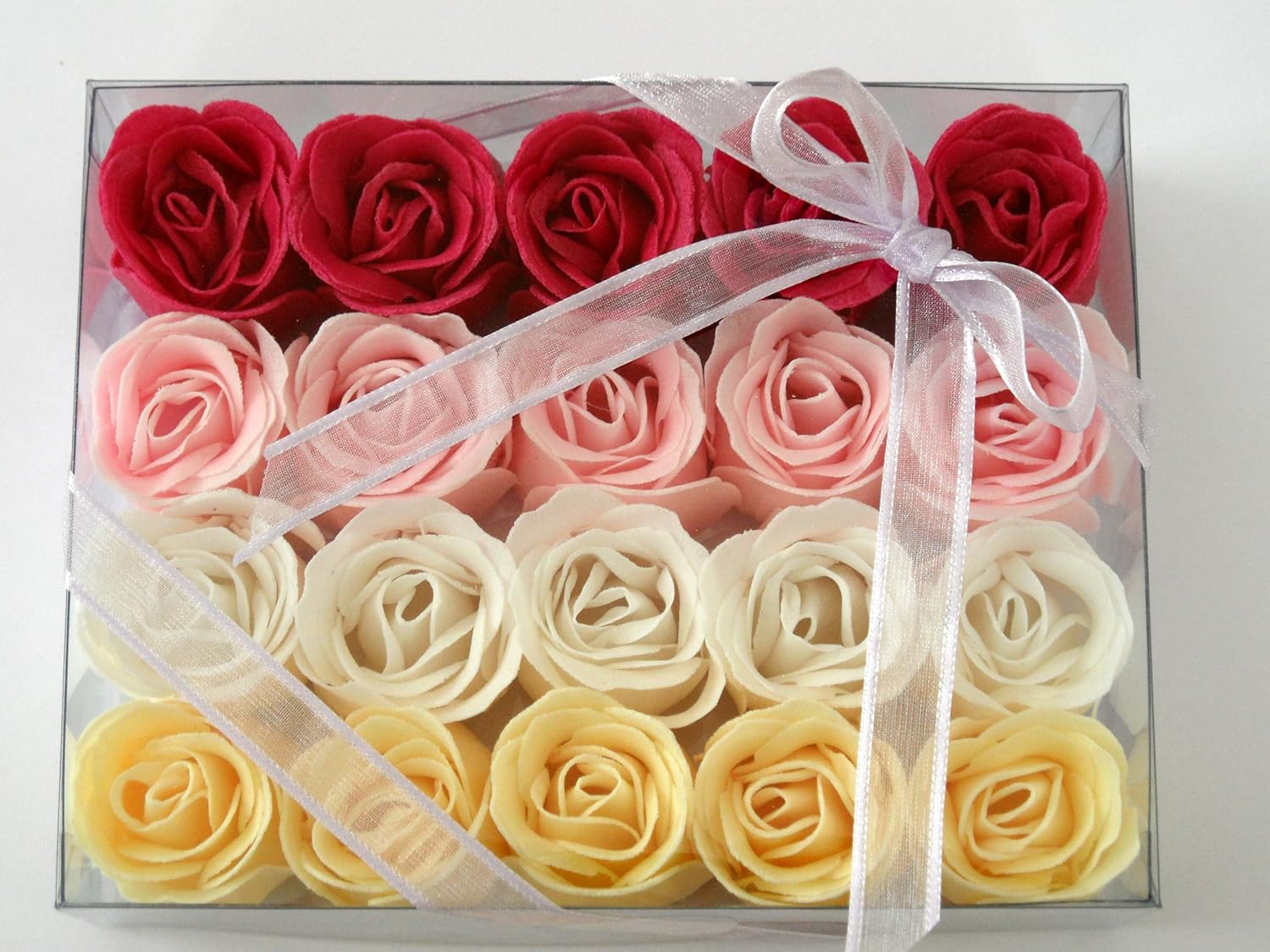 20 Bath Confetti Roses Mixture (Mothers Day, Wedding etc) Amazon.co