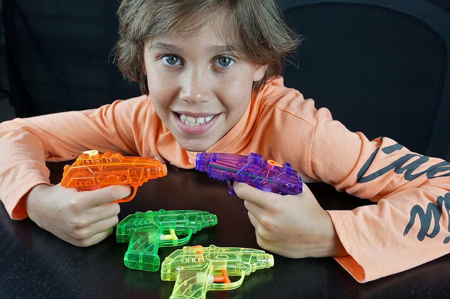 Water Guns (4 units in 1 Pack)| Toy Squirt Gun| Item #858-1p: Toys & Games