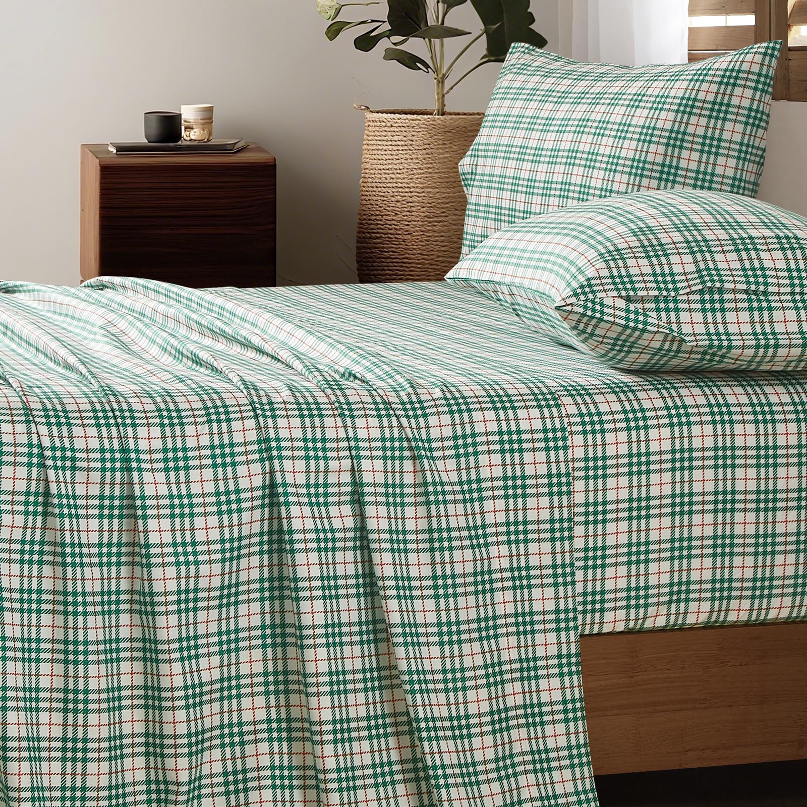 HYPREST Green Plaid Sheets King, Deep King Sheets for Thick Mattress up to 18 Inch, Soft Checkered Bed Sheets Hotel Christmas Image