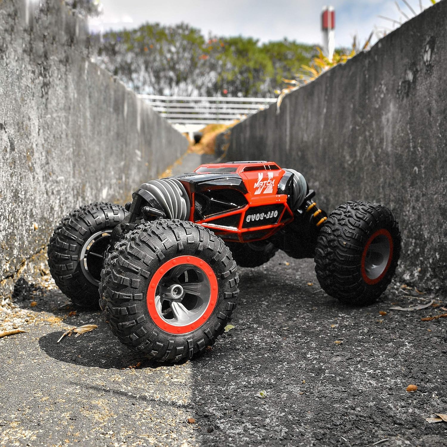 BEZGAR 15 Toy Grade1:14 Scale Remote Control Crawler, 4WD Transform 15 Km/h All Terrains Electric Toy Stunt Cars RC Monster Vehicle Truck Car with Rechargeable Batteries for Boys Kids Teens and Adults: Toys & Games